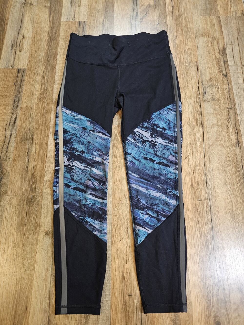 LULULEMON ATHLETICA Black Frozen Island Run to Reset Tight 25" Leggings - US 8